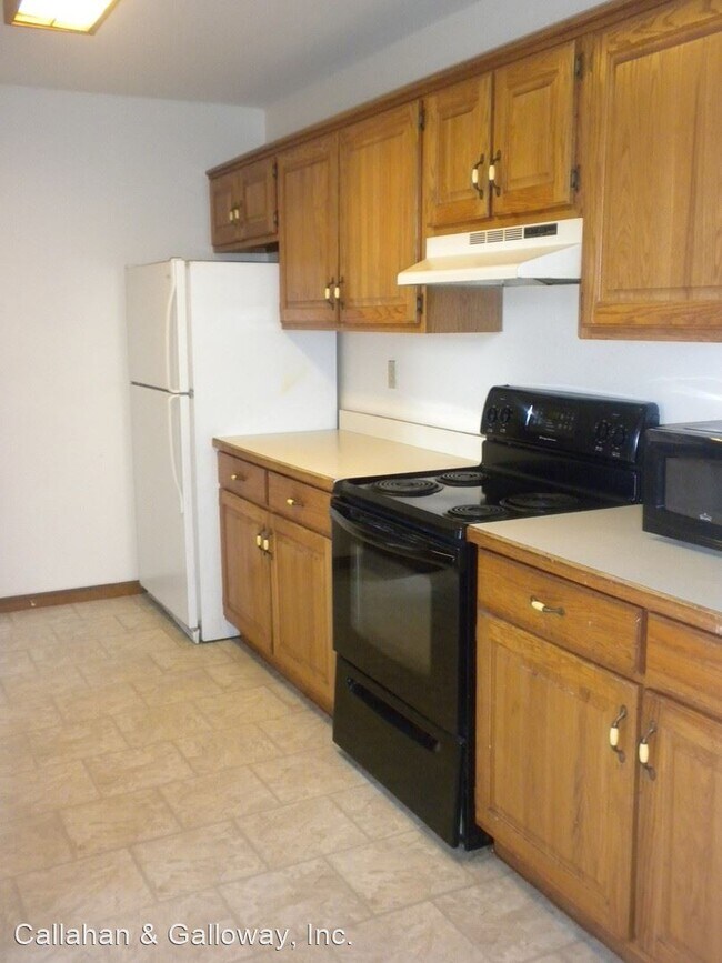 Building Photo - 1410 University Ave