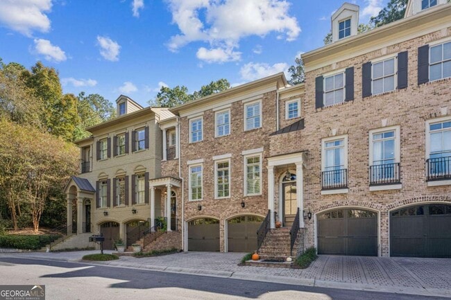 Building Photo - 9026 Riverbend Manor