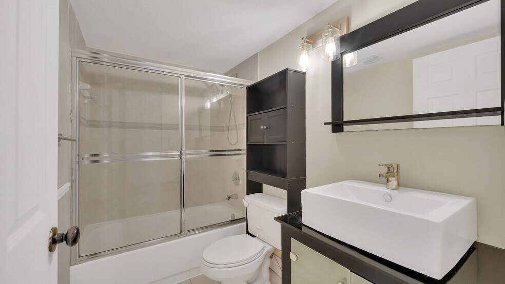 Building Photo - 4635 NW 97th Pl