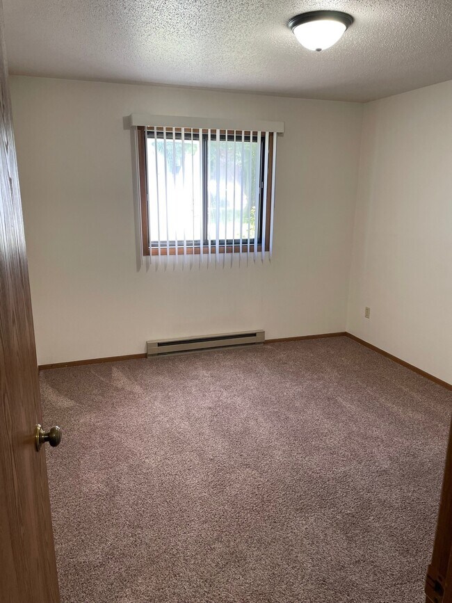 Floorplan - Campus Edge Apartments