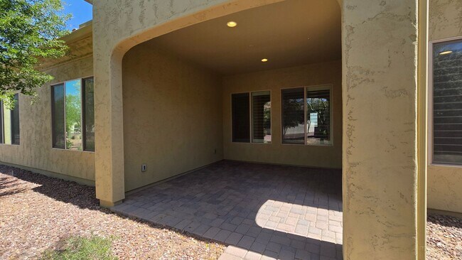 Building Photo - 55+ Amenity rich Pebble Creek community!