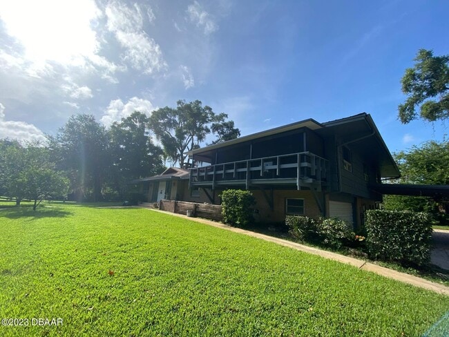 Building Photo - 1 Arrowhead Dr