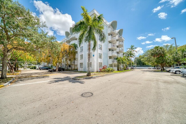 Building Photo - 496 NW 165th St