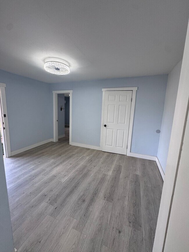 Building Photo - 3605 Avenue F