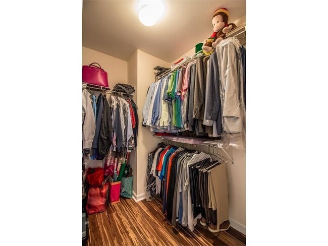 Building Photo - 1516 Howell Mill Rd NW