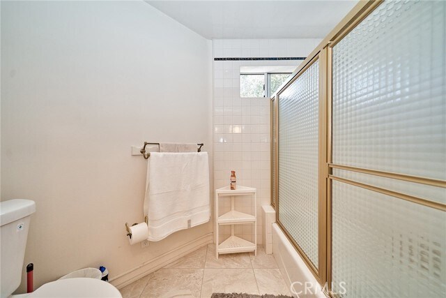Building Photo - 1089 Village Dr