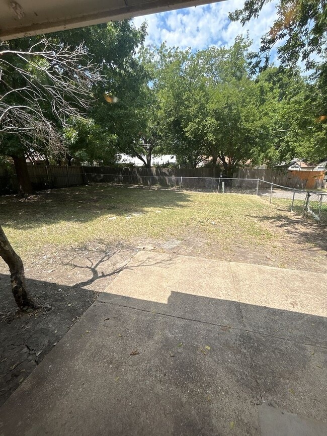 Building Photo - Absolutely! It truly does sound like a wonderful place to call home.