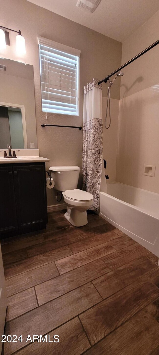 Building Photo - 27057 N Skipping Rock Rd