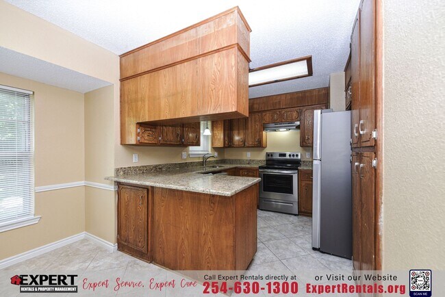 Building Photo - 1604 Edgefield St