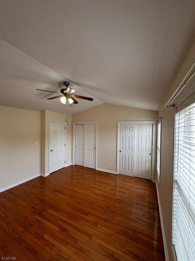 Building Photo - 533 Coventry Dr