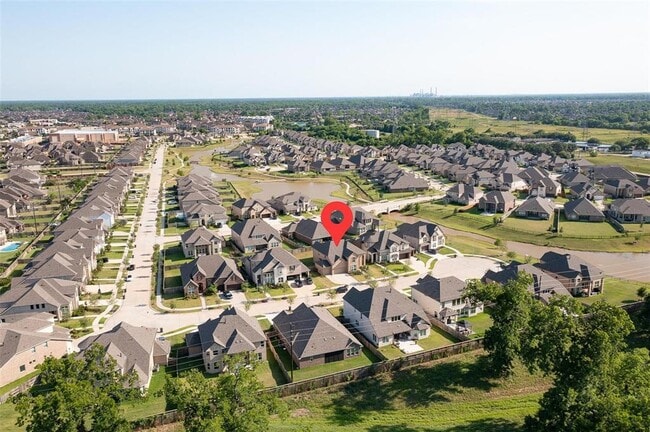 Building Photo - 4715 Hollow Tree Dr