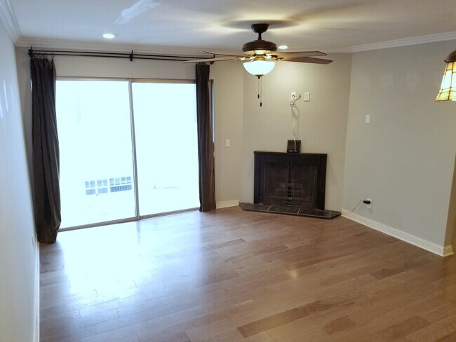 decorative fireplace - 1515 S Beverly Dr