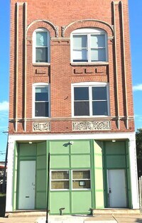 Building Photo - 3023 W 5th Ave