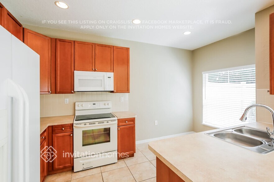 Building Photo - 220 Lake Monterey Cir