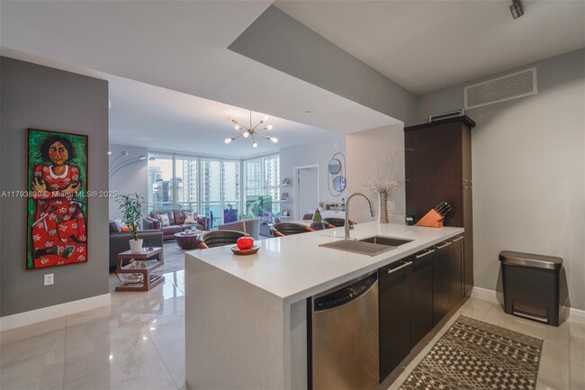 Primary Photo - 951 Brickell Ave