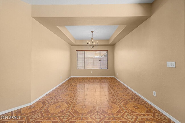 Building Photo - 5329 W La Salle St