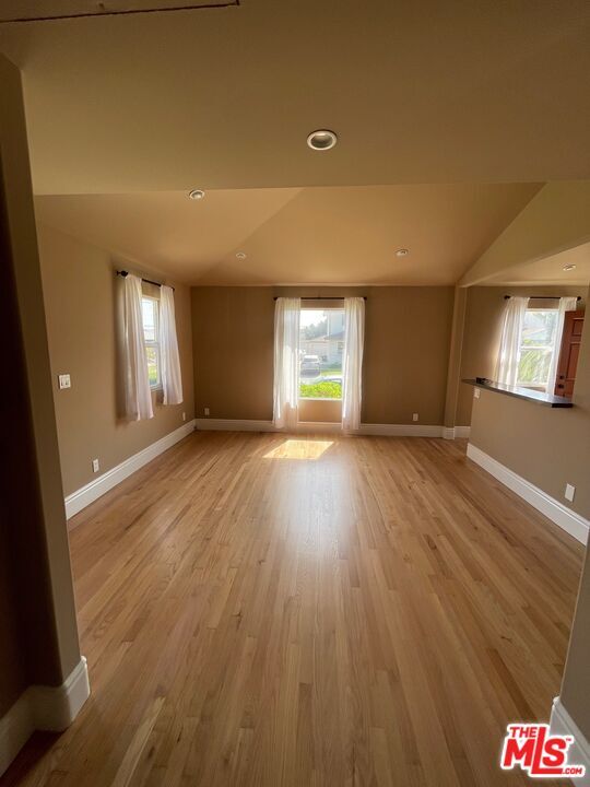 Building Photo - 8503 Lilienthal Ave