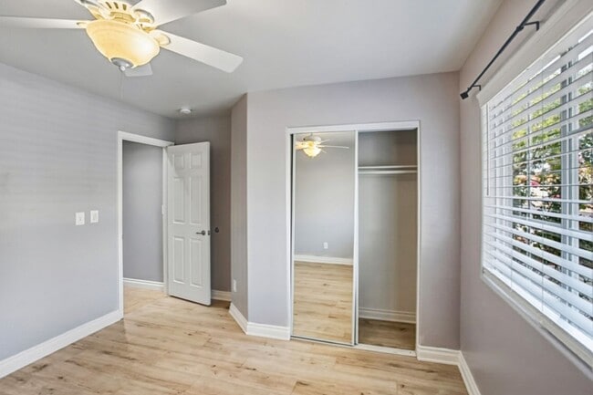 Building Photo - Beautifully Updated 3 Bedroom, Single Story North Las Vegas Home In Gated Community