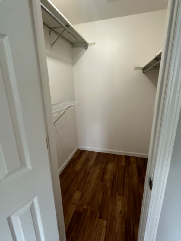 Building Photo - 425 Fernwood Ct