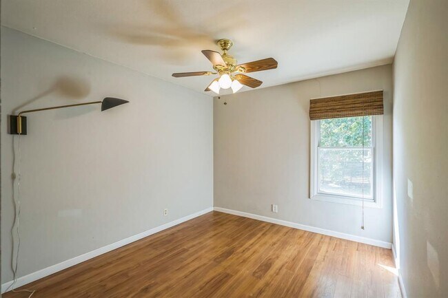 Building Photo - 10010 Quail Hutch Dr