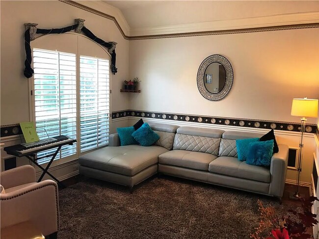 Building Photo - A charming 3-bedroom, 2-bath single-family home in Irving, Texas featuring spacious living areas,...