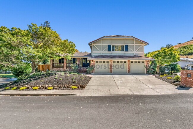 Building Photo - 30 Pony Ct