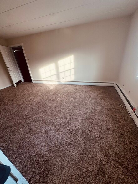 Building Photo - 216 N Monroe St