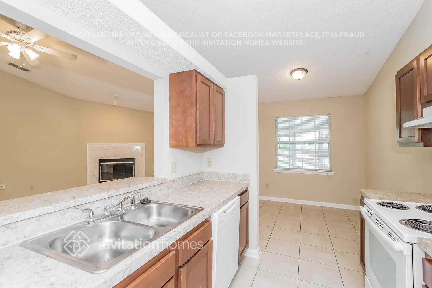 Building Photo - 12621 Gandalf Ln