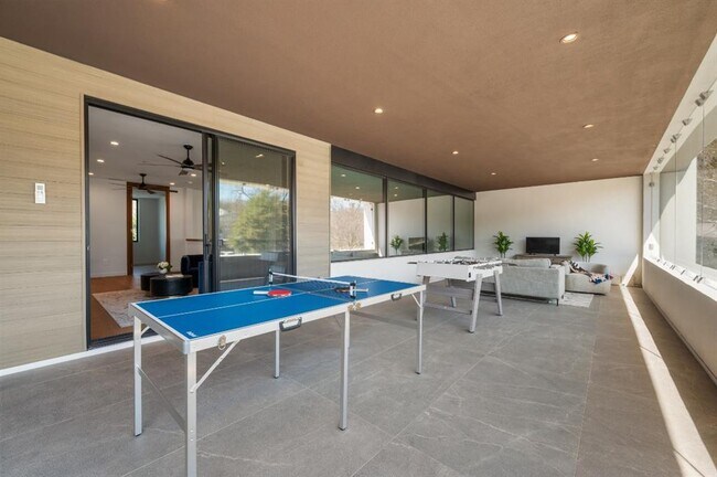Building Photo - 3415 Rosefinch Trail