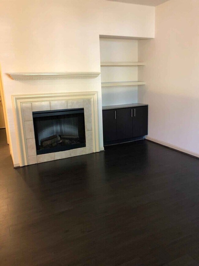 Building Photo - 4241 Summit Corner Dr