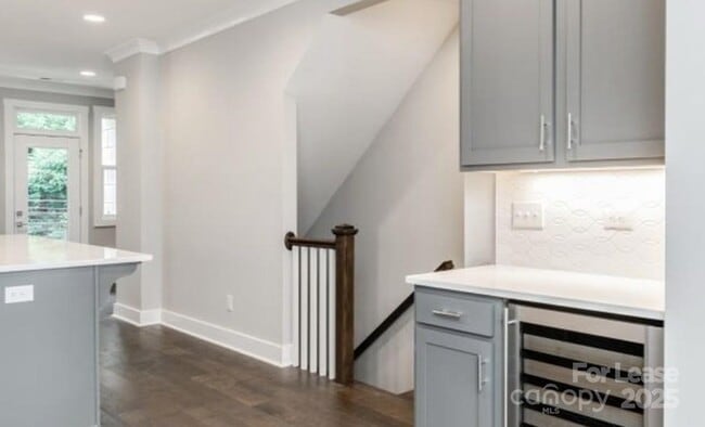 Building Photo - 1134 E 36th St