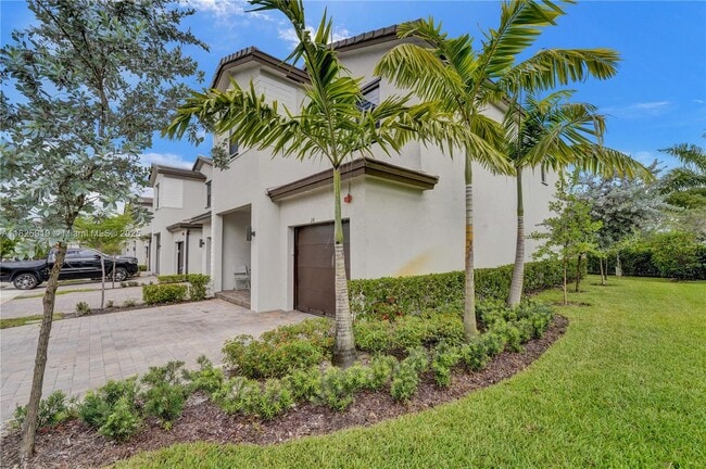 Building Photo - 242 SW 159th Ln