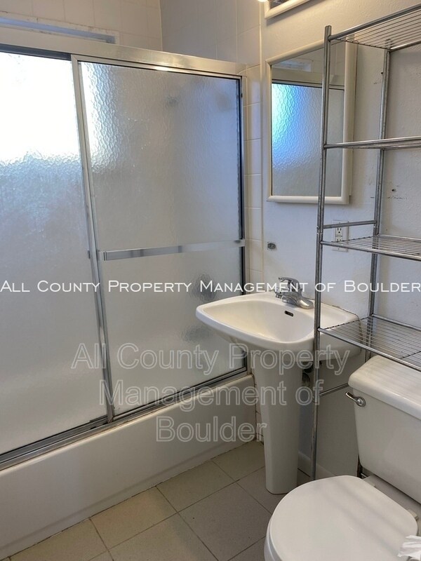 Building Photo - 260 30th St