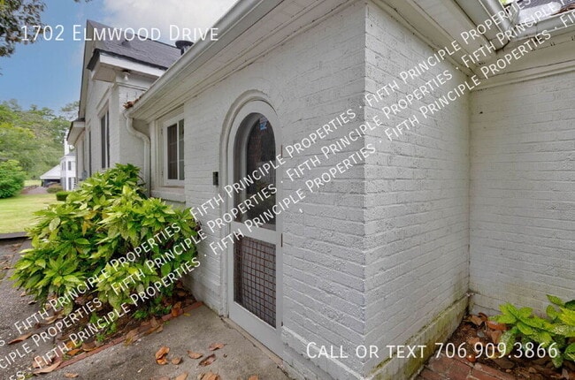 Building Photo - 1702 Elmwood Dr
