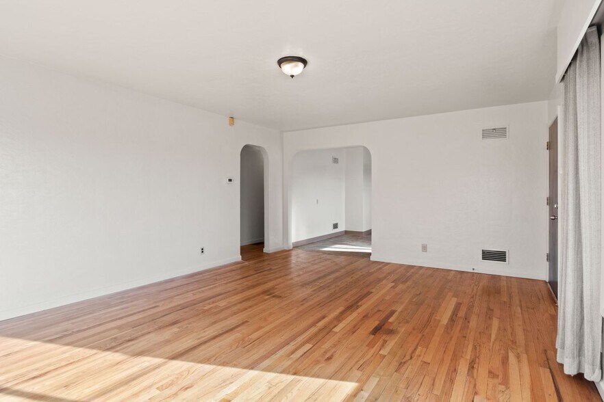 Building Photo - 2055 NW Beca Ave