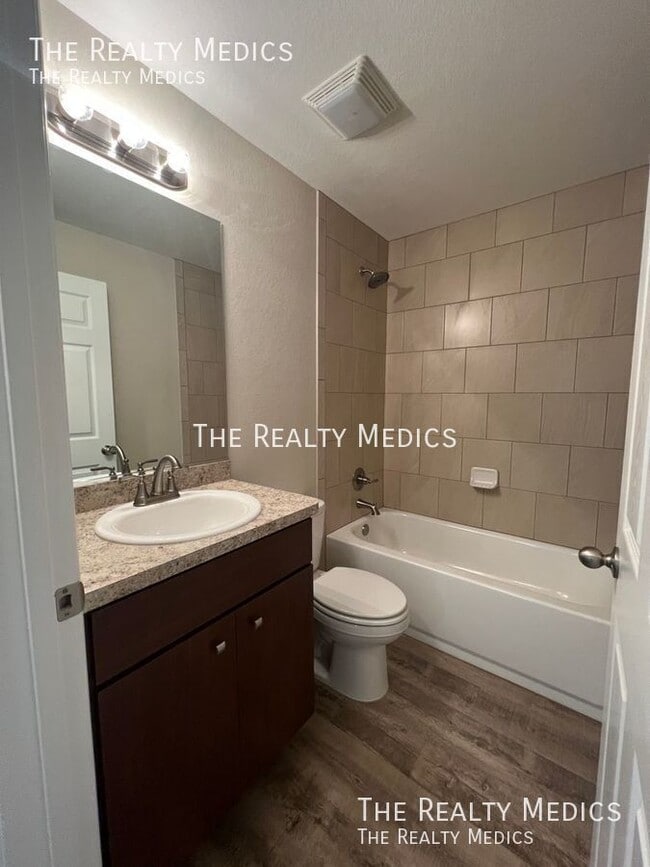 Building Photo - 14635 SW 25th Terrace