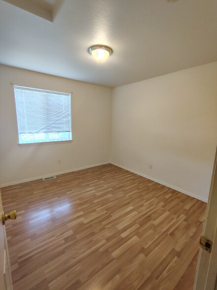 Building Photo - 2136 Harlequin Ct