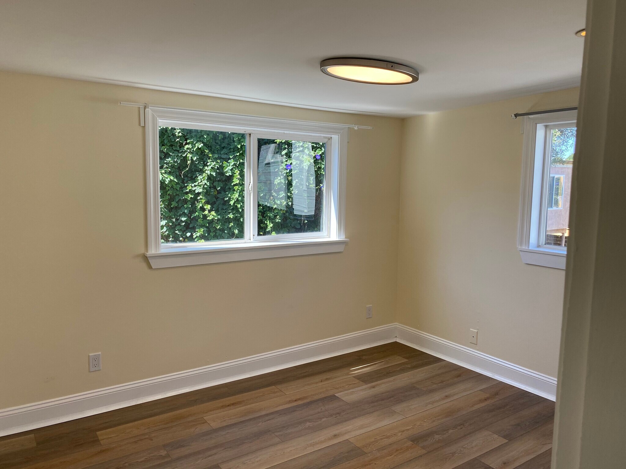 downstairs 2nd bedroom - 567 59th St