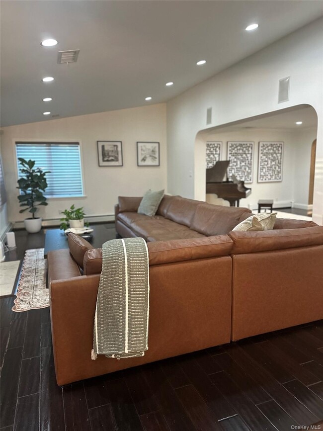 Building Photo - 29 Wilton Rd