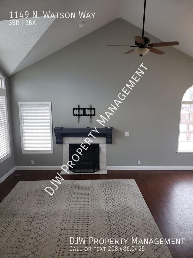Building Photo - Experience A Modern Lifestyle!!!