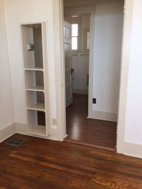 Building Photo - Adorable Jerome Home!! 2 Bedroom 1 Bath Contact Property Pros Property Management