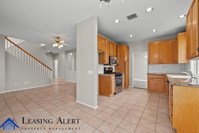 Building Photo - 28475 Nicholas Cir