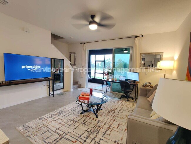 Building Photo - 32988 Major Oak Dr