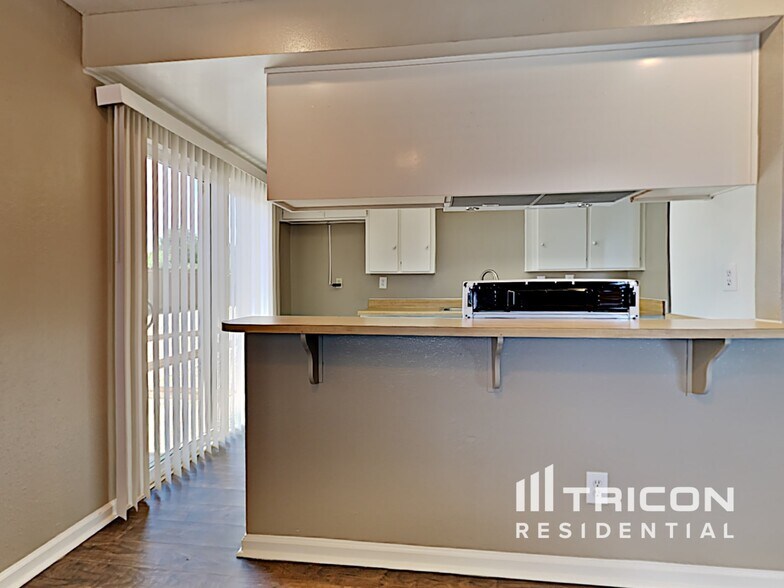 Building Photo - 515 Tisdell Dr