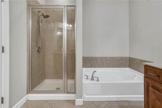 Building Photo - 3026 Eltham Pl