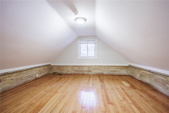 Building Photo - 1874 Blossom Rd