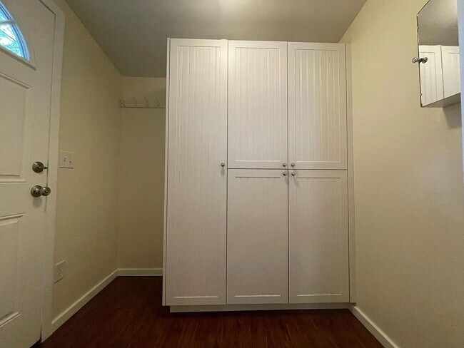 Building Photo - "Charming & Cozy 3-Bedroom Home in Prescott's Heart - Ideal Location with 700 Sq Ft of Comfort!"