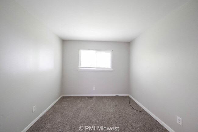 Building Photo - 3026 Osceola Ln