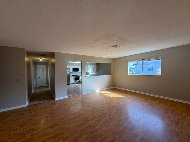 Building Photo - 232 Babson Dr