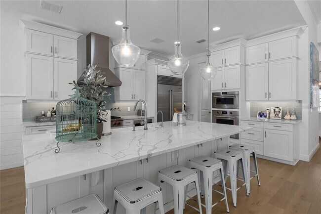 Building Photo - 1118 Estancia Wds Lp